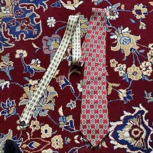 Vintage Tommy Hilfiger tie 100% silk